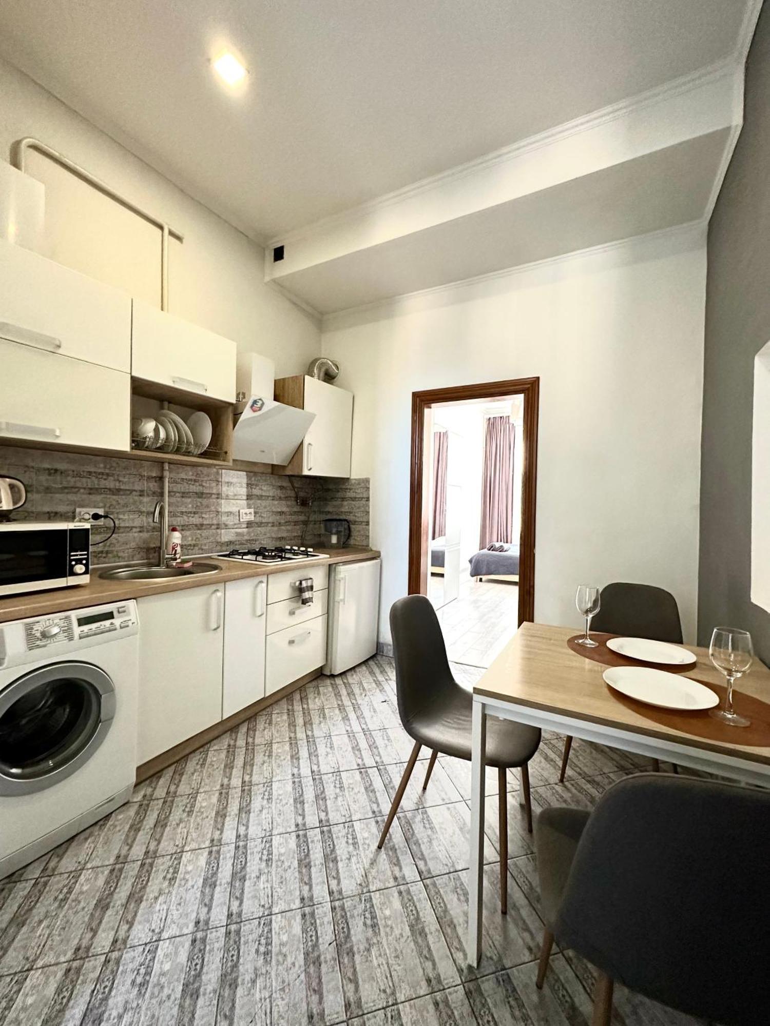 Romantic Apartments-Near Opera House 5/8 Leopoli Esterno foto